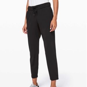 Lululemon On the Fly Pant.  Size 10 black